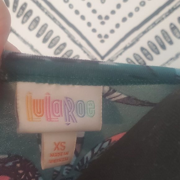 Lularoe floral top - Picture 3 of 3